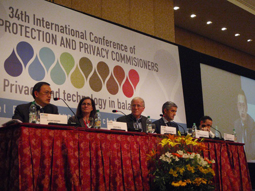 Sharing experiences and views with other privacy commissioners and privacy enforcement agencies on the privacy concerns arising from the pervasive use of new ICTs.