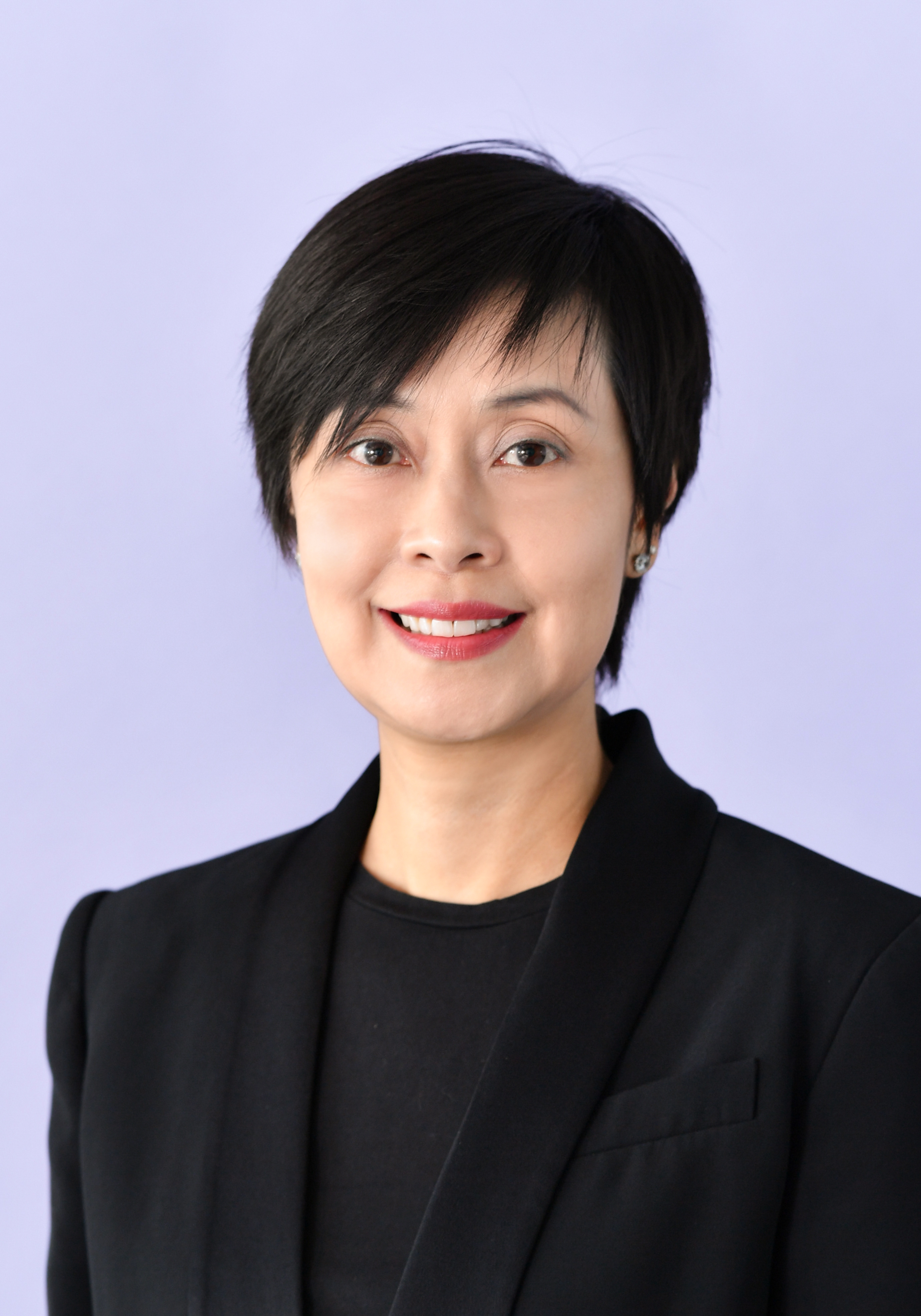 Ms Diana Cesar